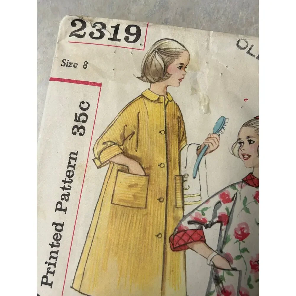 Vintage Simplicity Pattern #2319 Girls 2 Piece Lounging‎ Pajama Robe Set Size 8